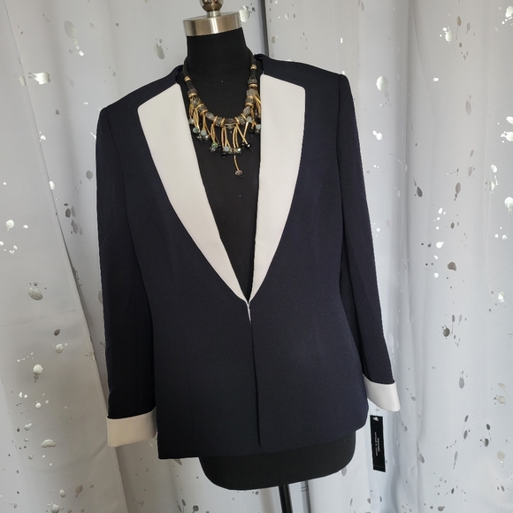 Tahari Tuxedo Style Blazer Navy Blue and White - Picture 3 of 12